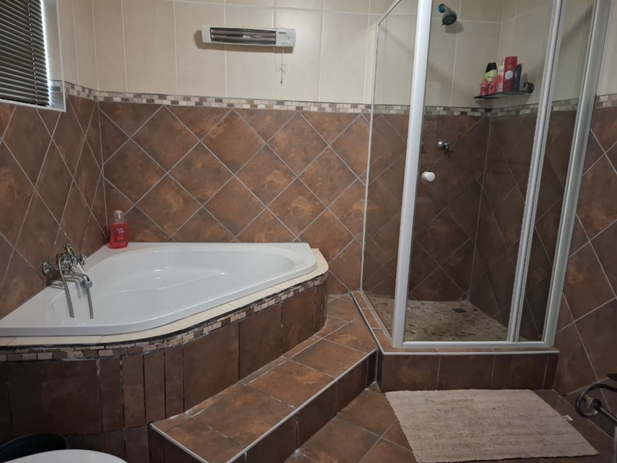 4 Bedroom Property for Sale in Barkly East Eastern Cape